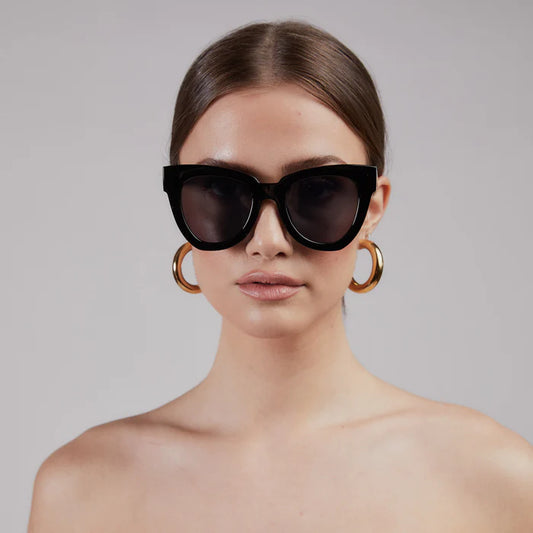 Hayley Sunglasses In Black - The Details Boutique