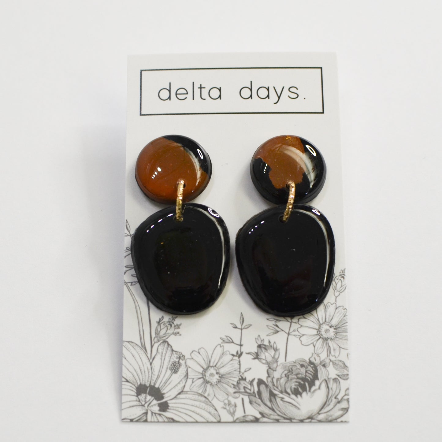 05 Delta Days. X Details - The Details Boutique