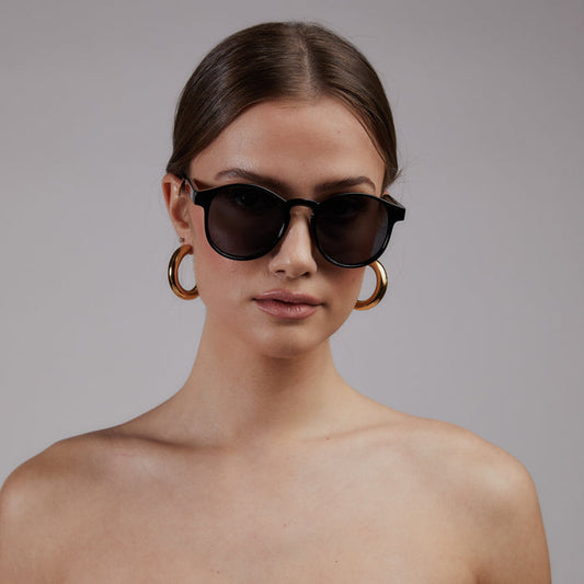 Ashton Sunglasses In Black Shady Lady